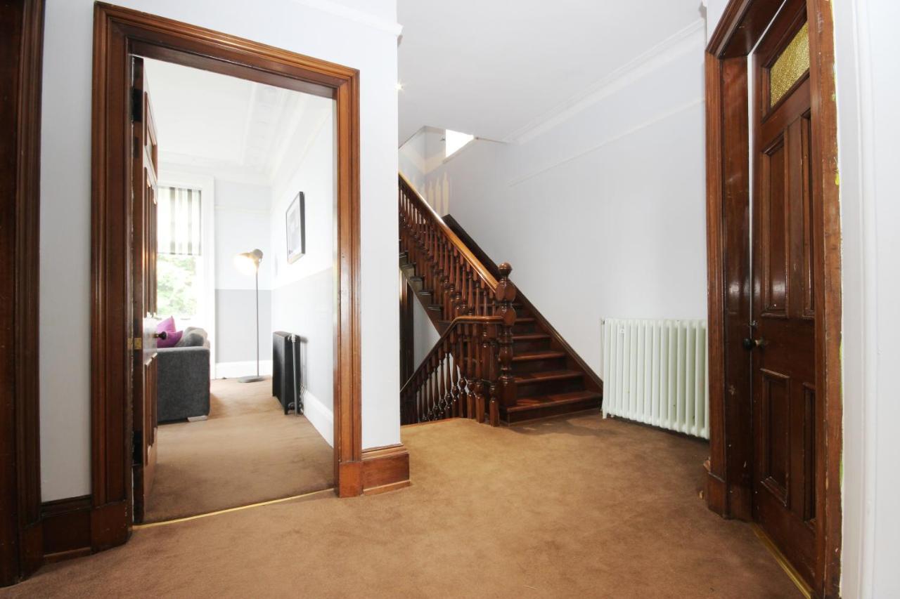 Braemount House Apartment Barrhead Bagian luar foto