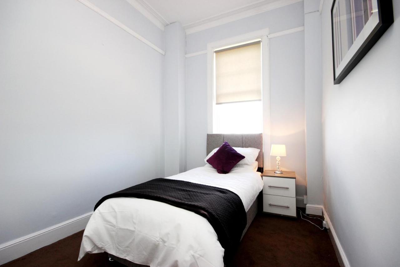 Braemount House Apartment Barrhead Bagian luar foto